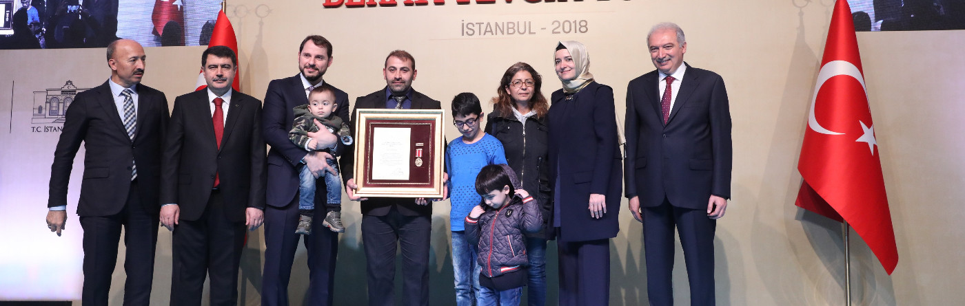 ''Böyle iman dolu, vatanı için, bayrağı için canını vermekten kaçınmayacak kahraman evlatlarımız olduğu sürece bu vatanı bölmeye kimsenin gücü yetmeyecek''