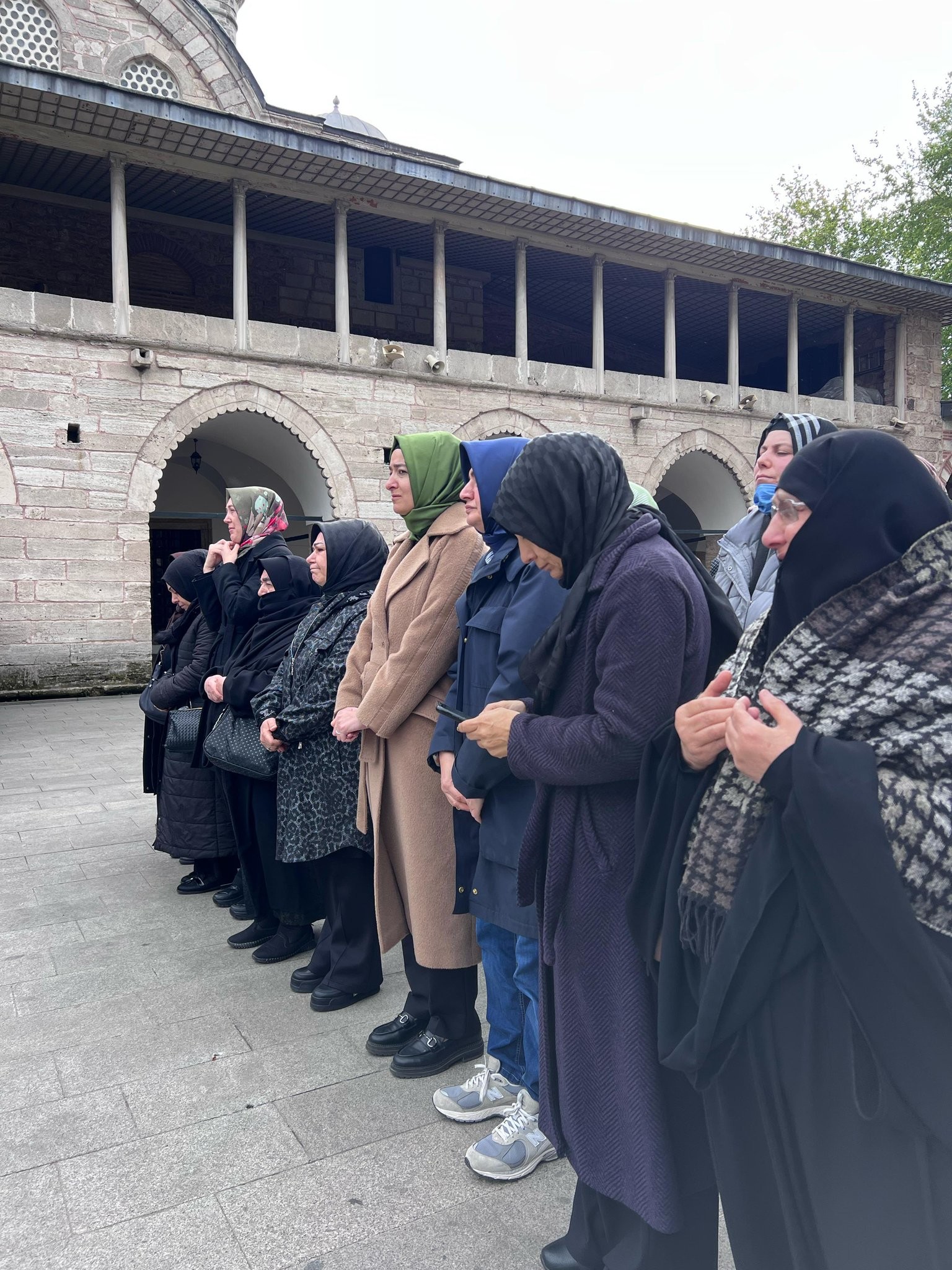 AK Parti Genel Başkan Yardımcısı Sayan Güler Ergen'in Cenaze Törenine Katıldı