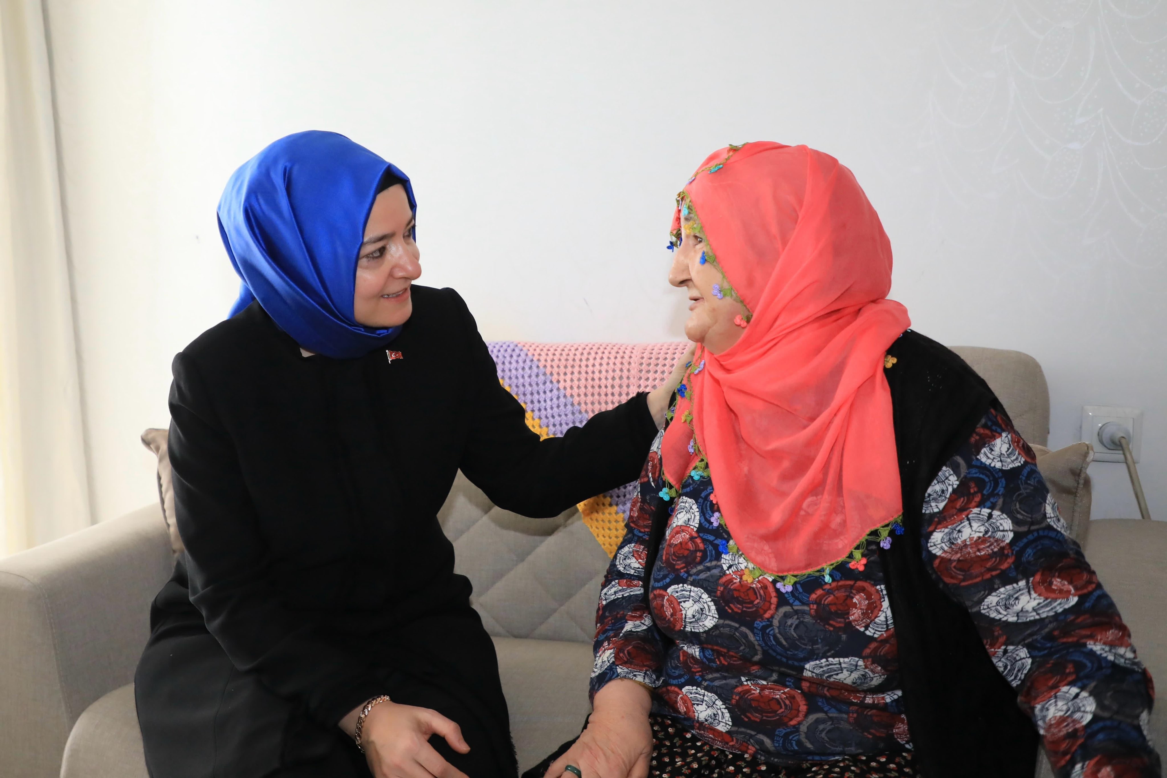 AK Parti Genel Başkan Yardımcısı Sayan Elazığ'da Ramazan Ziyaretlerinde Bulundu