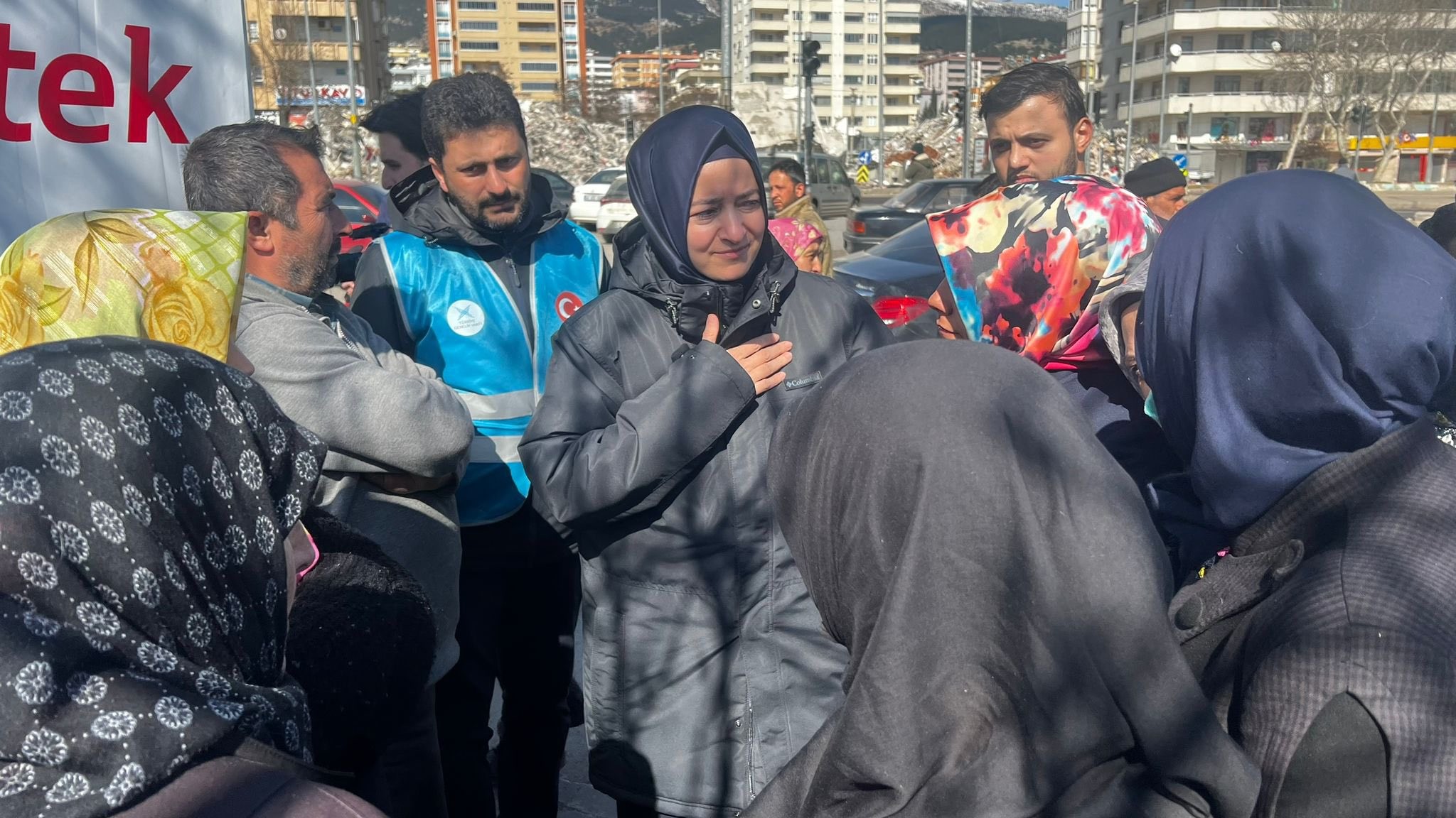 Dr.Fatma Betül Sayan Kaya: Gün Yeniden Doğacak ve Yaralarımızı Saracağız