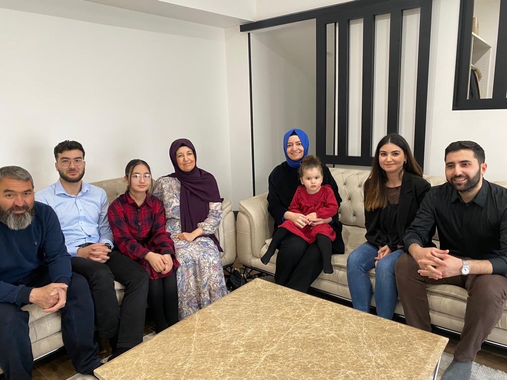 İstanbul Milletvekili Sayan Lyon'daki Ziyaretlerini Sürdürüyor