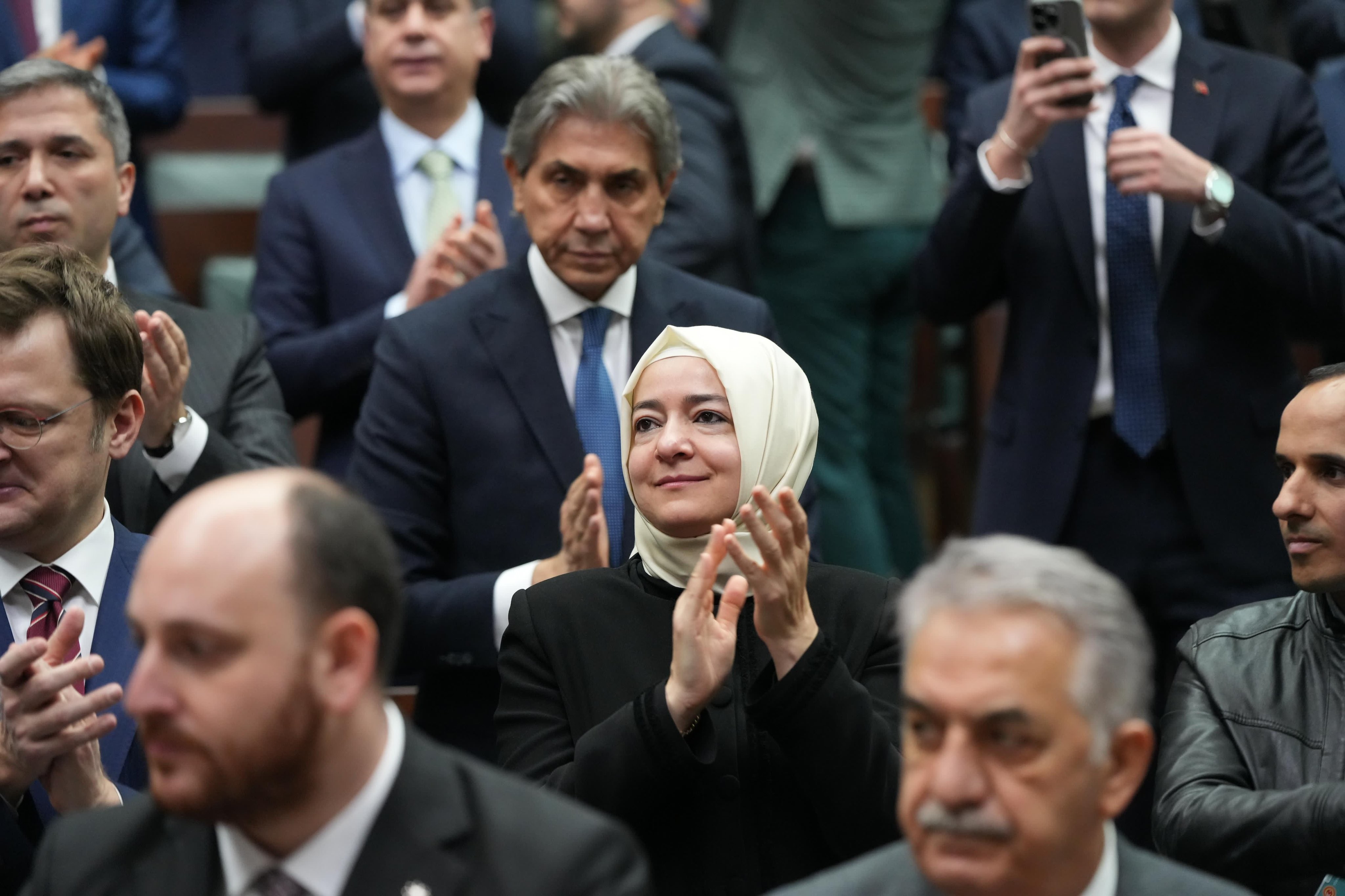 AK Parti Grup Toplantısı Düzenlendi