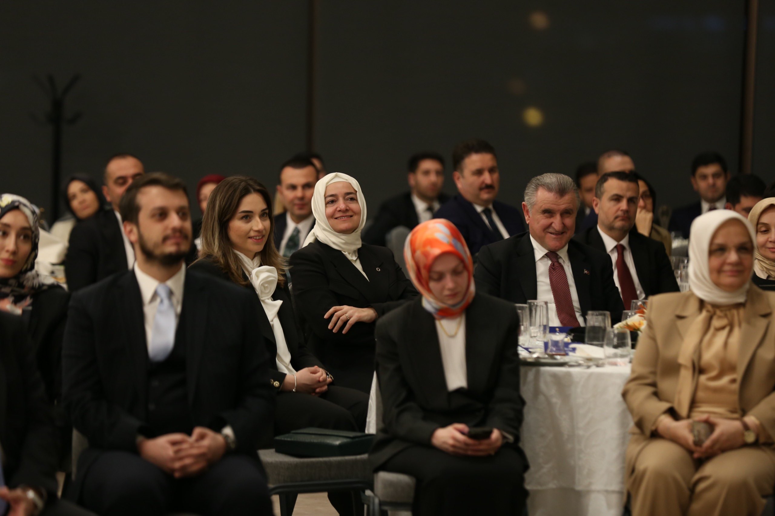 AK Parti Genel Başkan Yardımcısı Sayan: AK Parti Kardeşliğin ve Millete Hizmetin Adıdır