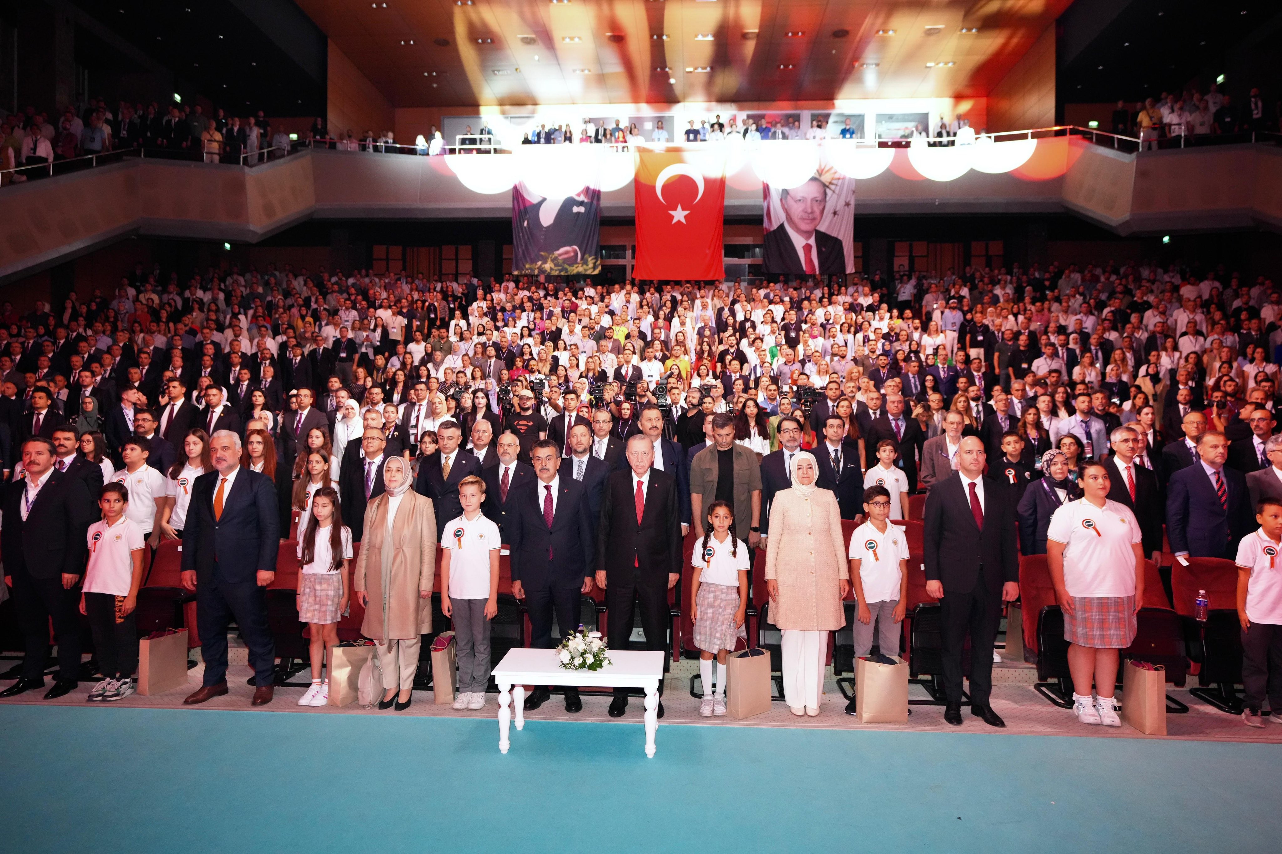 AK Parti Sosyal Politikalar Başkanı Sayan: Gelecek Nesillerimizin Bilinçli ve Donanımlı Bireyler Olarak Yetişmesi İçin Tüm Varlığımızla Çalışıyoruz