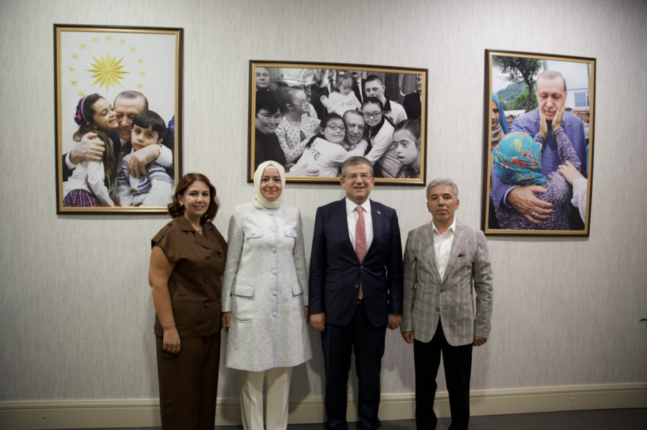 AK Parti Genel Başkan Yardımcısı Sayan Ziyaretleri Kabul Etti