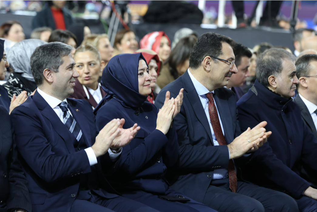 AK Parti Genel Başkan Yardımcısı Sayan Kadın Kolları 7. Olağan Kongresi'ne Katıldı