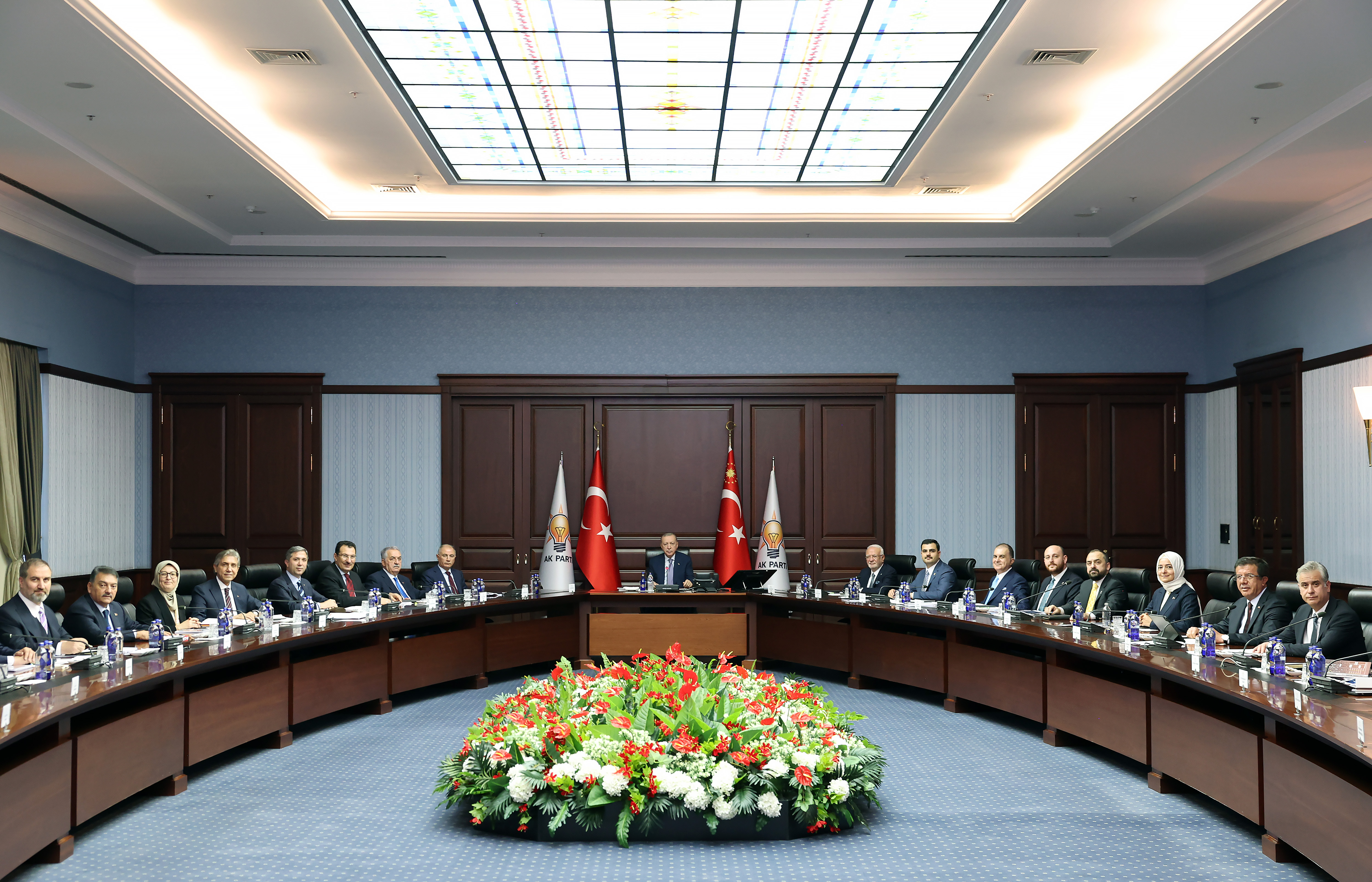 AK Parti Genel Başkan Yardımcısı Sayan Kaya Merkez Yürütme Kurulu Toplantısı'na Katıldı