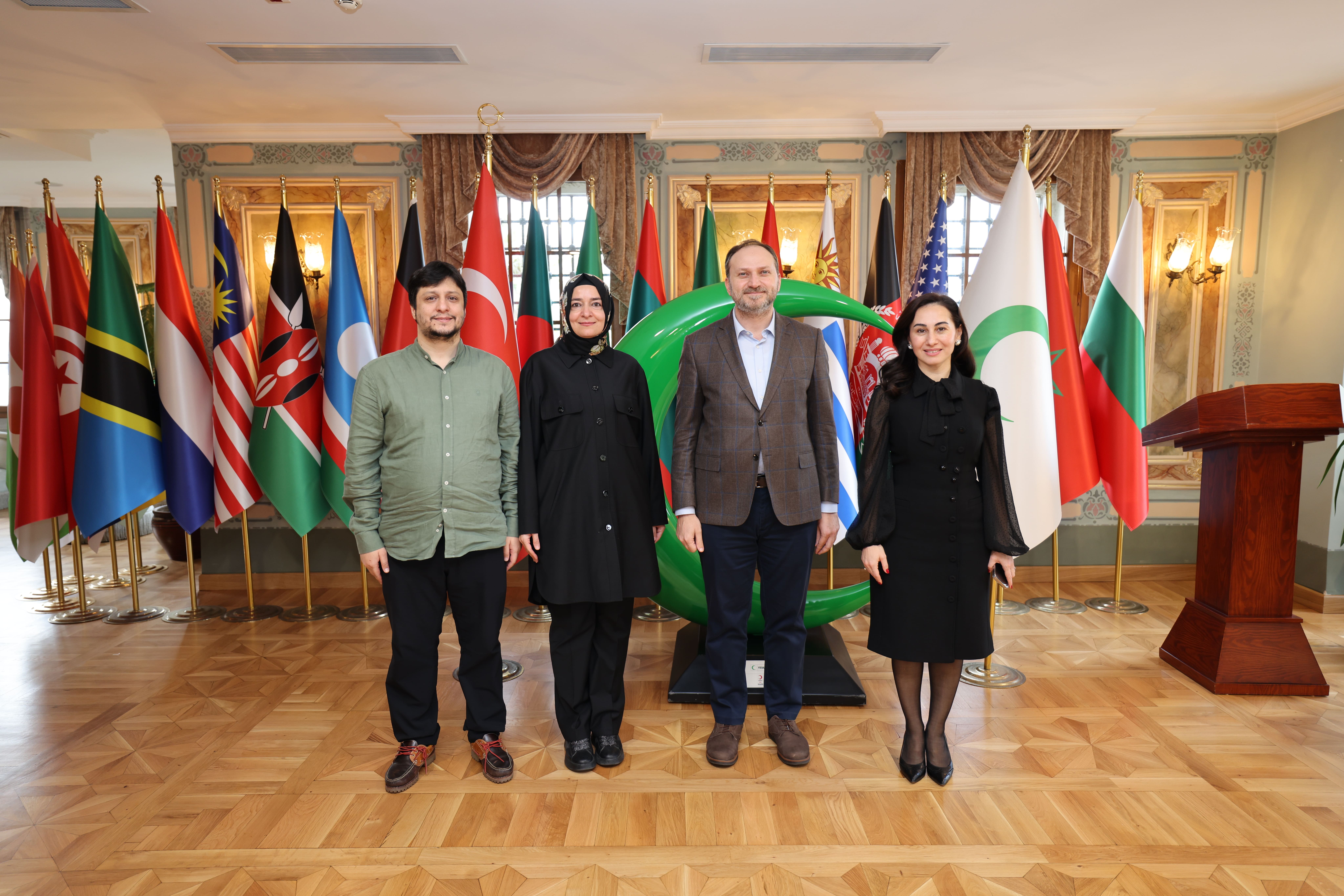 AK Parti Genel Başkan Yardımcısı Sayan Kaya, Türkiye Yeşilay Cemiyeti Genel Başkanı Mehmet Dinç’i Ziyaret Etti