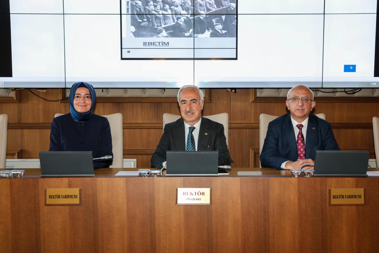 AK Parti Genel Başkan Yardımcısı Sayan Kaya Öğrencilerle Buluştu