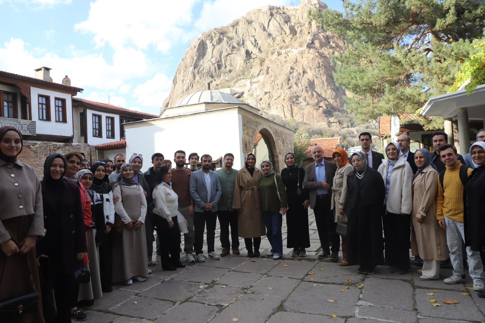 AK Parti Genel Başkan Yardımcısı Dr. Fatma Betül Sayan Kaya, Afyonkarahisar’da Ziyaret ve İncelemelerde Bulundu