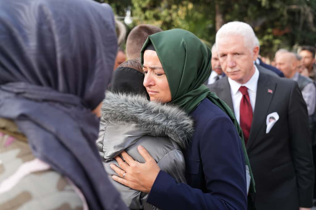 AK Parti Genel Başkan Yardımcısı Sayan Kaya, Şehit Pilot Hasan Bahar’ın Cenaze Törenine Katıldı