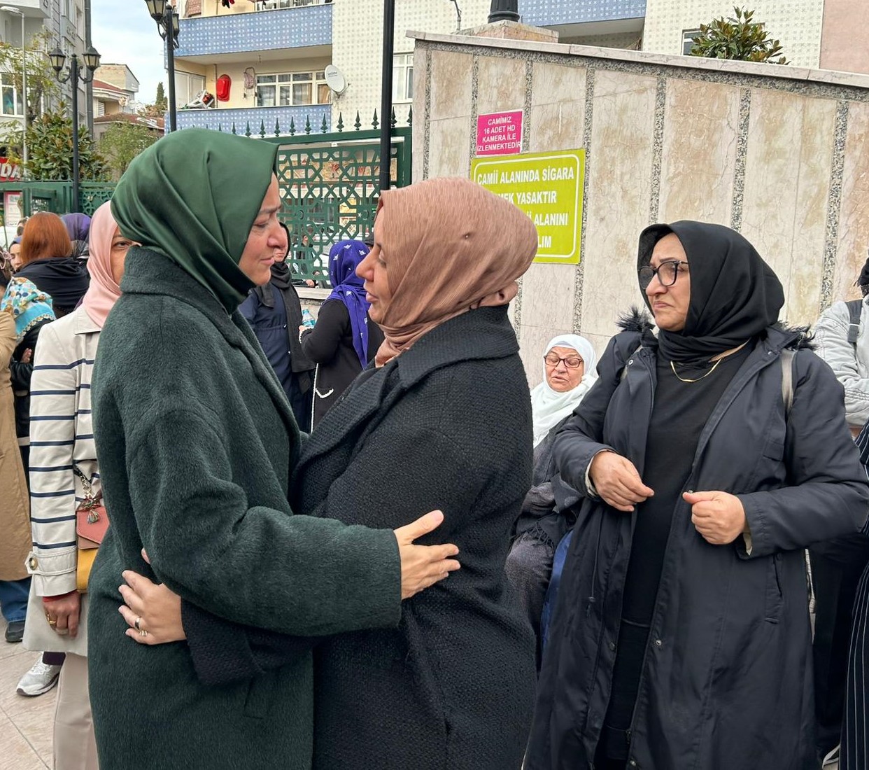 AK Parti Genel Başkan Yardımcısı Sayan Kaya, Taziye Ziyaretinde Bulundu