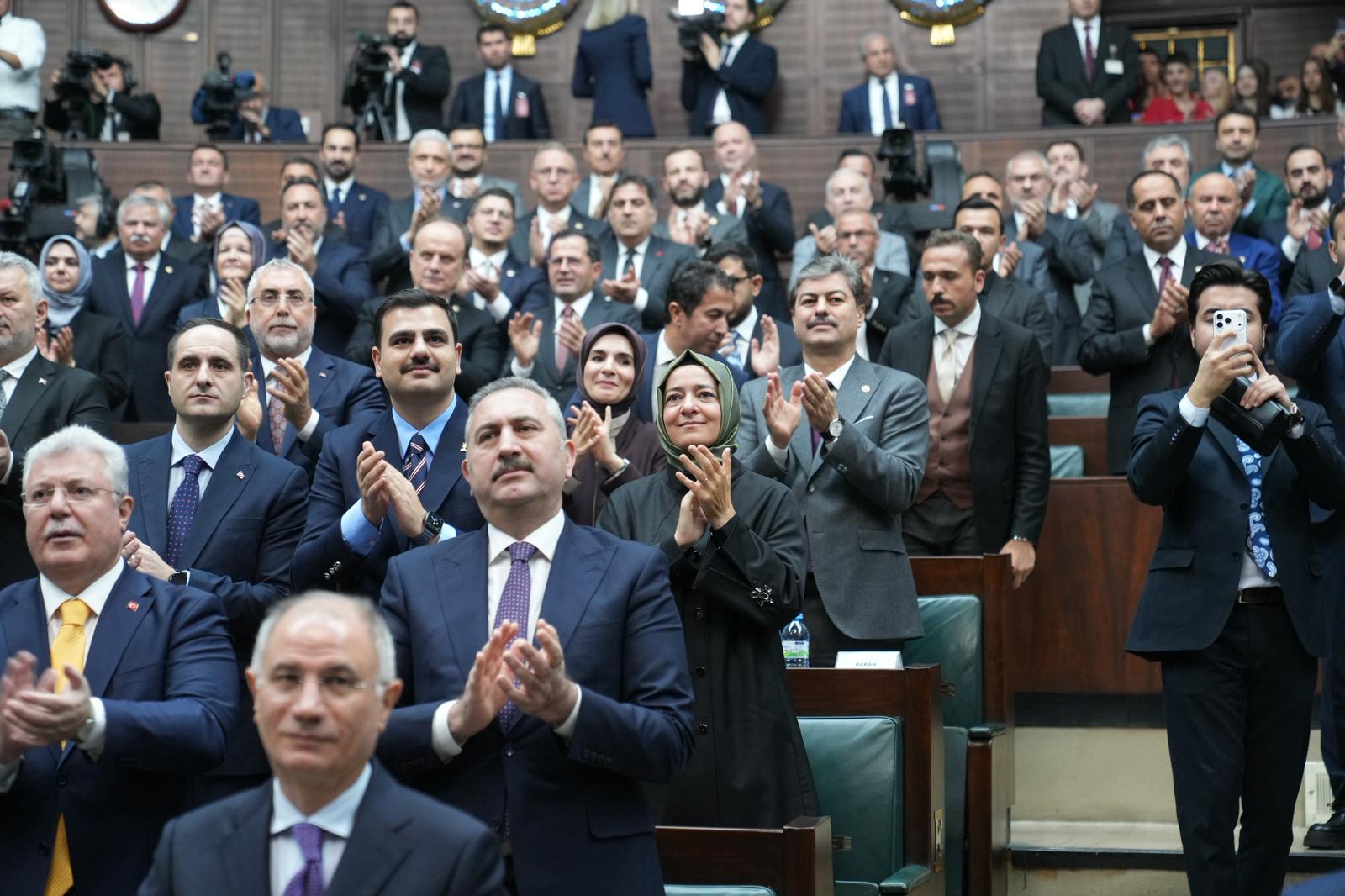 AK Parti Genel Başkan Yardımcısı Sayan Kaya, TBMM Grup Toplantısına Katıldı