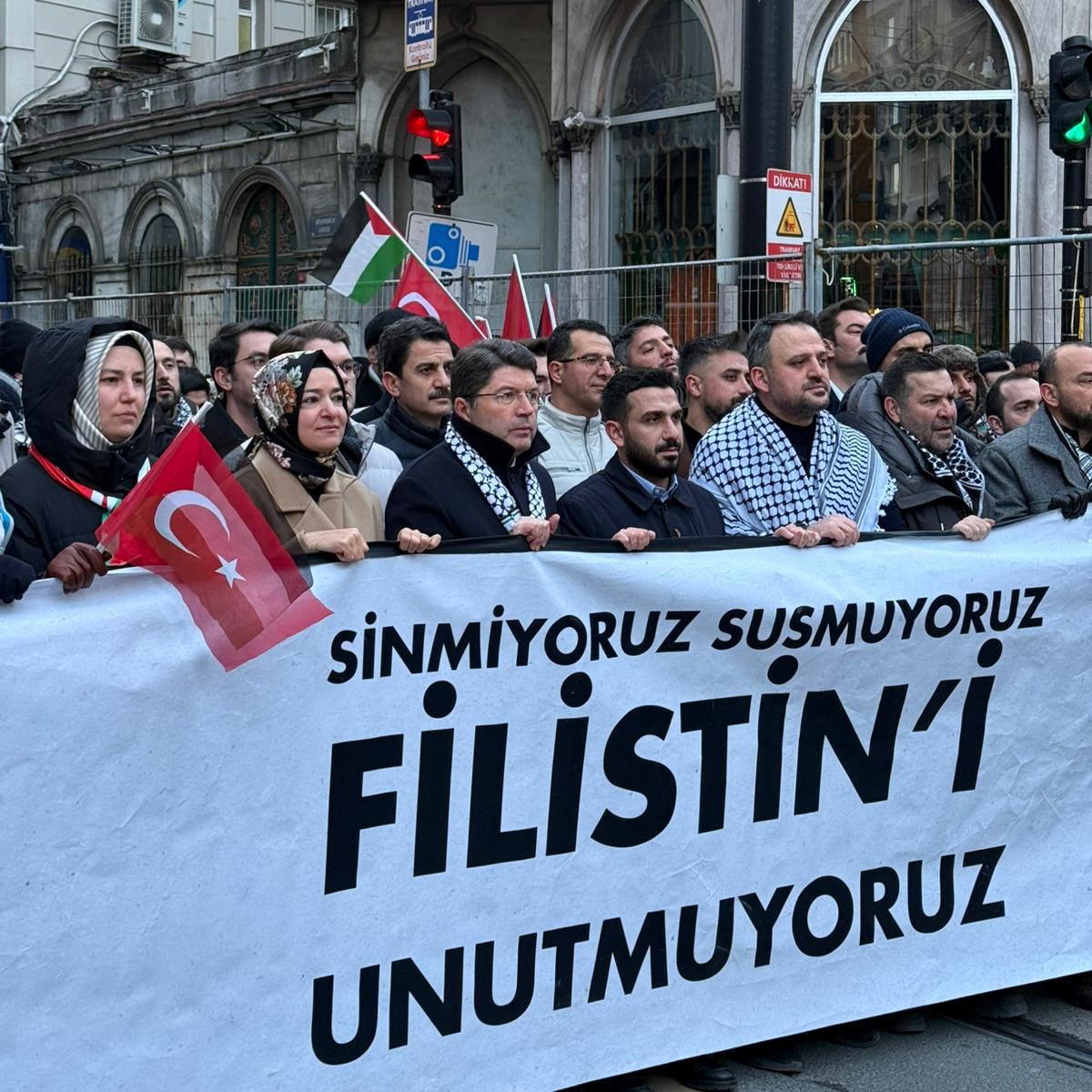 AK Parti Genel Başkan Yardımcısı Sayan Kaya: Gazze’ye, Direnişe Bin Selam!