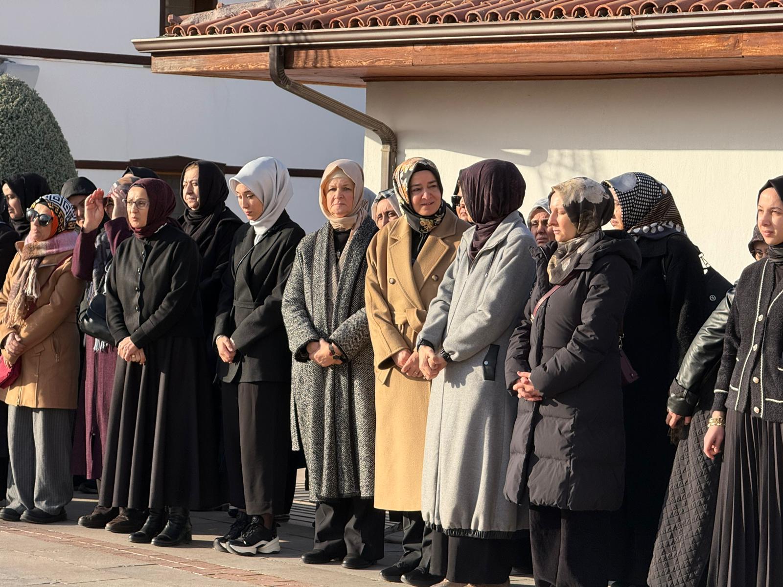 AK Parti Genel Başkan Yardımcısı Sayan Kaya, Özboyacı Ailesinin Acısını Paylaştı