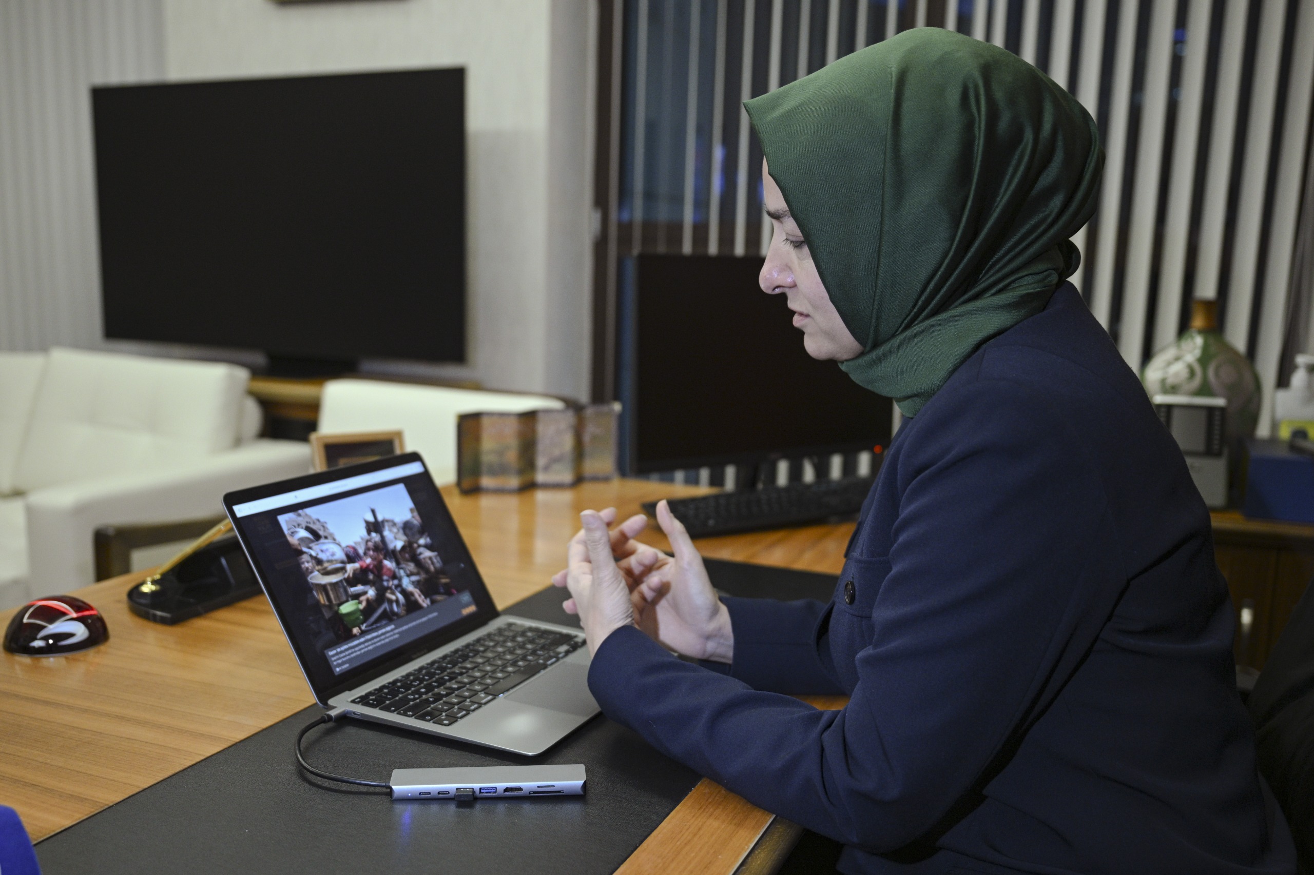 AK Parti Genel Başkan Yardımcısı Sayan Kaya, Anadolu Ajansı’nın “Yılın Kareleri” Oylamasına Katıldı