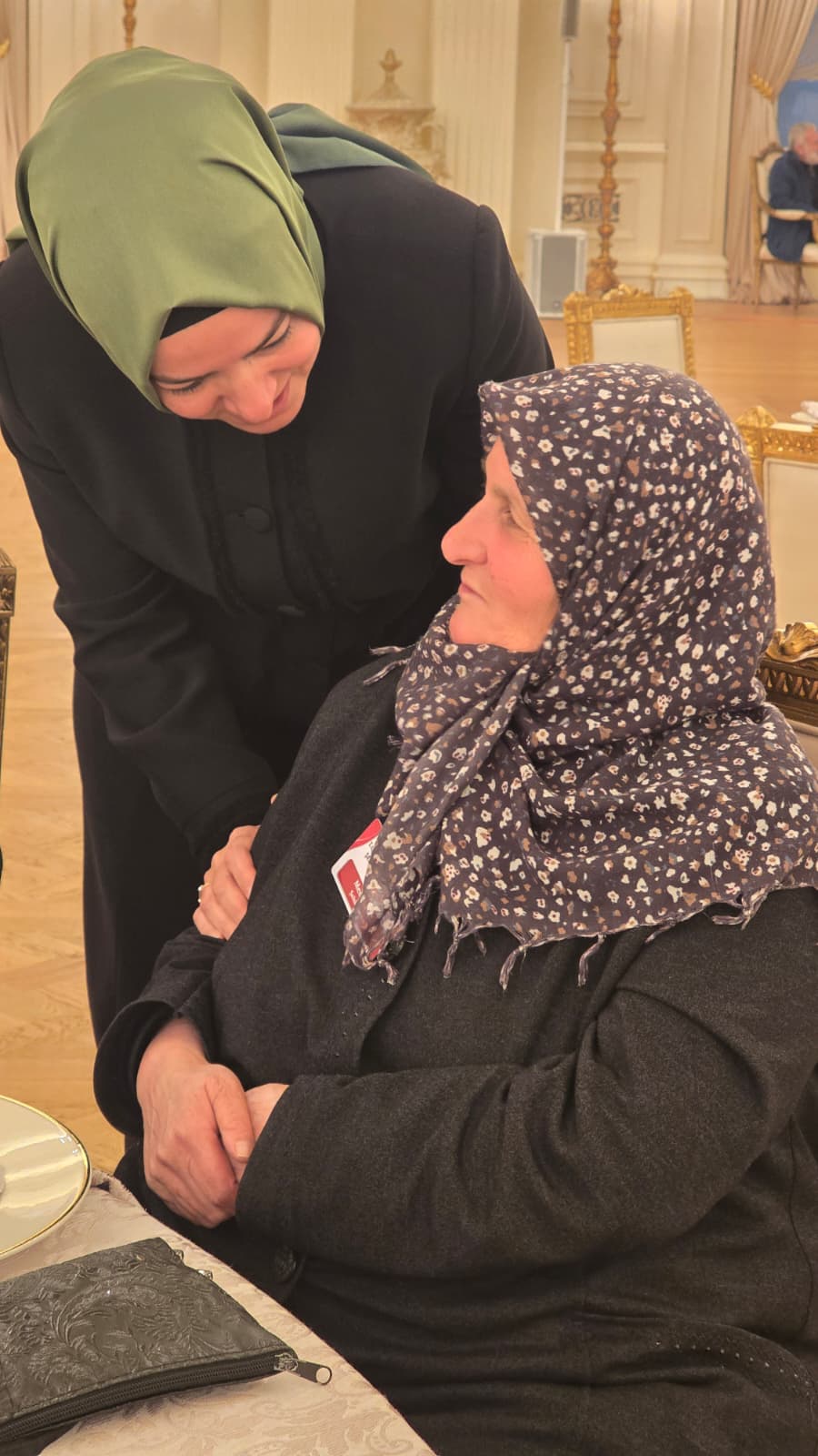 AK Parti Genel Başkan Yardımcısı Sayan Kaya, Şehit Aileleriyle İlk İftarda Bir Araya Geldi