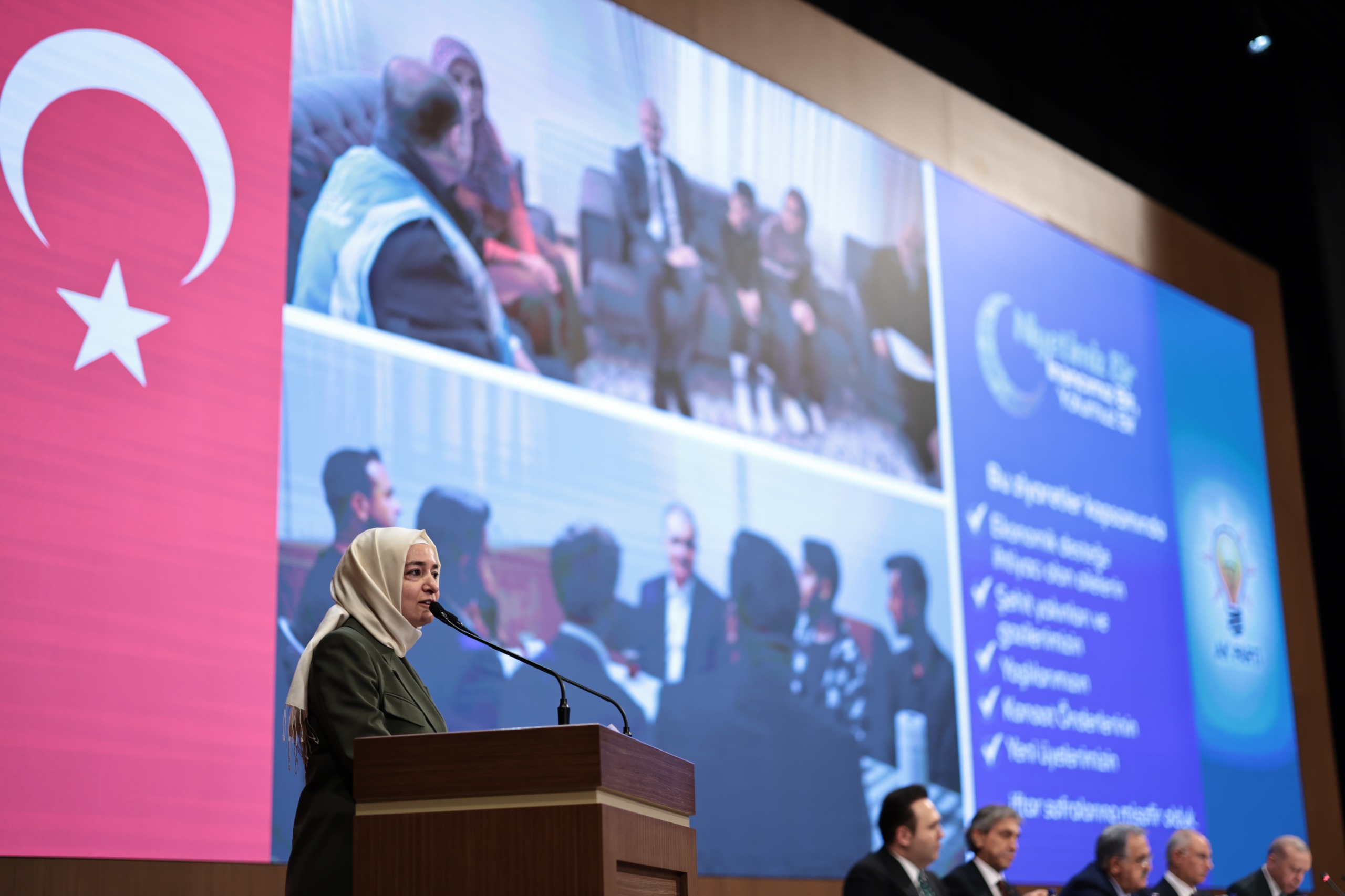 AK Parti Genel Başkan Yardımcısı Sayan Kaya, Ramazan Çalışmalarını Anlattı