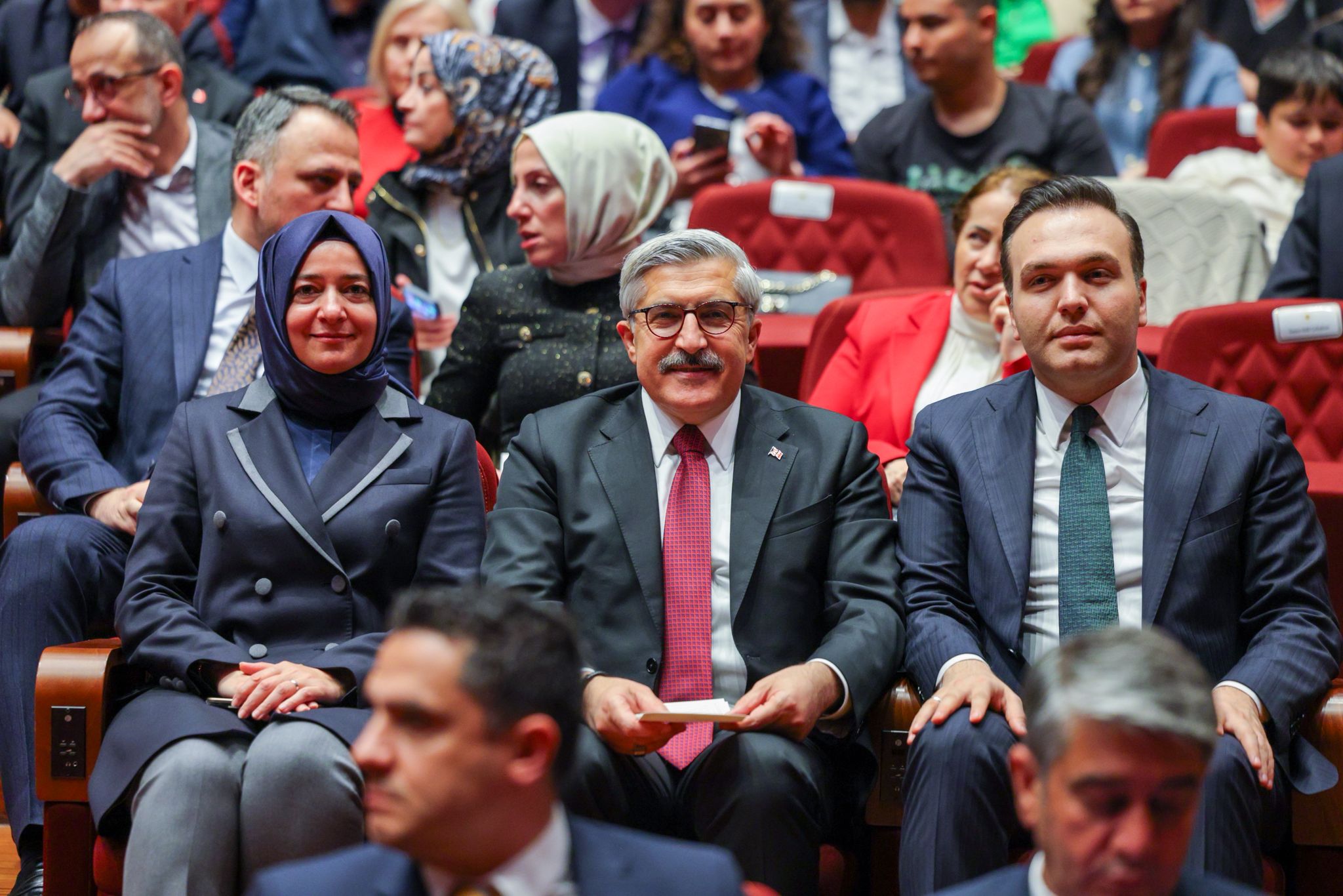 AK Parti Genel Başkan Yardımcısı Sayan Kaya, Cumhurbaşkanlığı Çocuk Orkestrası ve Korosu Konserine Katıldı